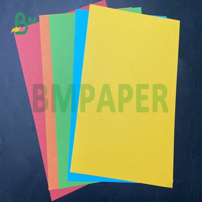 Small Flexibility Uncoated 787mm*1092mm Colorful Bond Paper