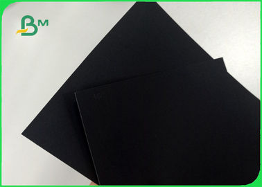 Recycle Pulp 300 - 400gsm Good Pull Stiffness Black Hard Paperboard For Desk Calendar