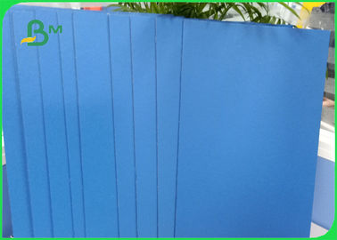 Size 720×1020mm Blue Wear - Resistant Lacquered Finsh Glossy Cardboard In Sheet