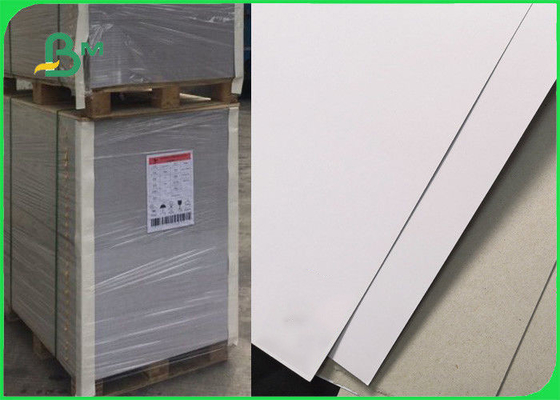 Single Side Coated White Duplex Board With Grey Back Hard Stiffness 200 - 450gsm