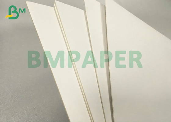 High Thickness 1mm 1.2mm 70 x 100cm Two Side White FBB Board For Advertising Board